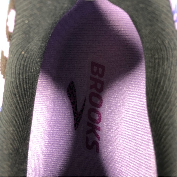 Brooks Revel 5 Cheetah Print Running Shoes (NEW, women’s, Black Purple) - Picture 4 of 7